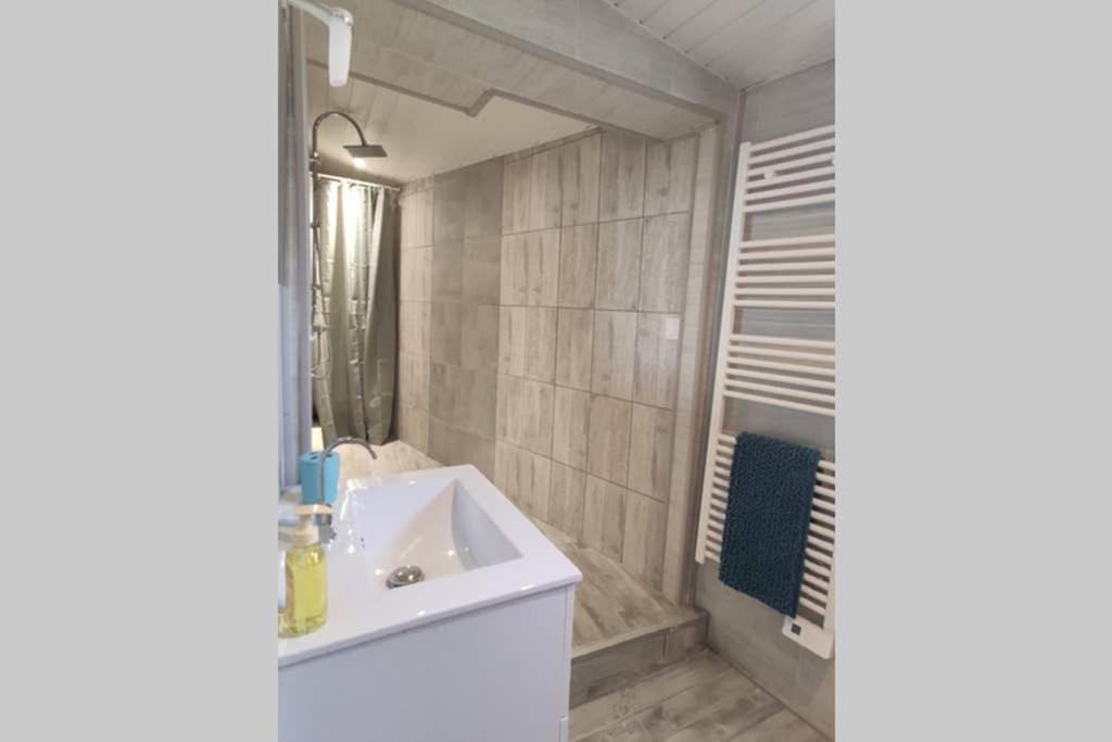 Brelevenez 18 Rue Crec H Quellien * Lannion